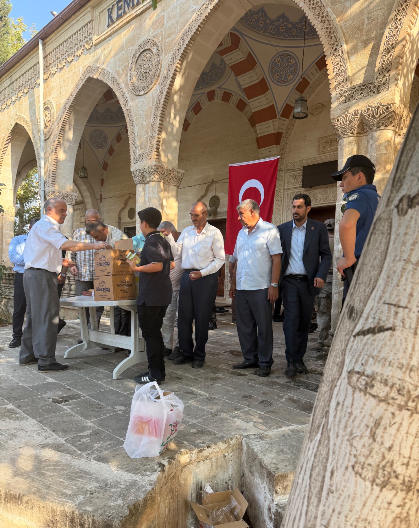 Program sonrası ikram ve hayır dağıtımı